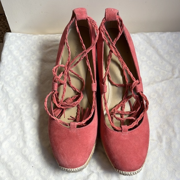 ANN TAYLOR | Coral Platform Shoes - Picture 5 of 12